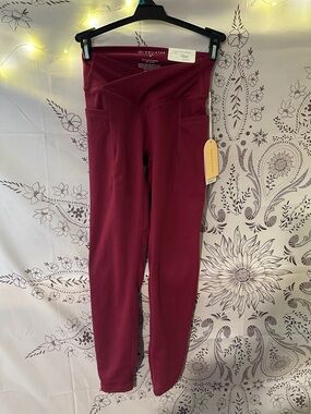 Blogilates High-Waist Burgundy Leggings with Side Pockets